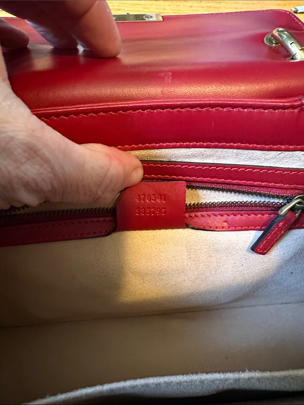 Gucci Queen Margaret Bee Top Handle Bag Red Navy Ivory Pink Strap - Picture 16 of 16